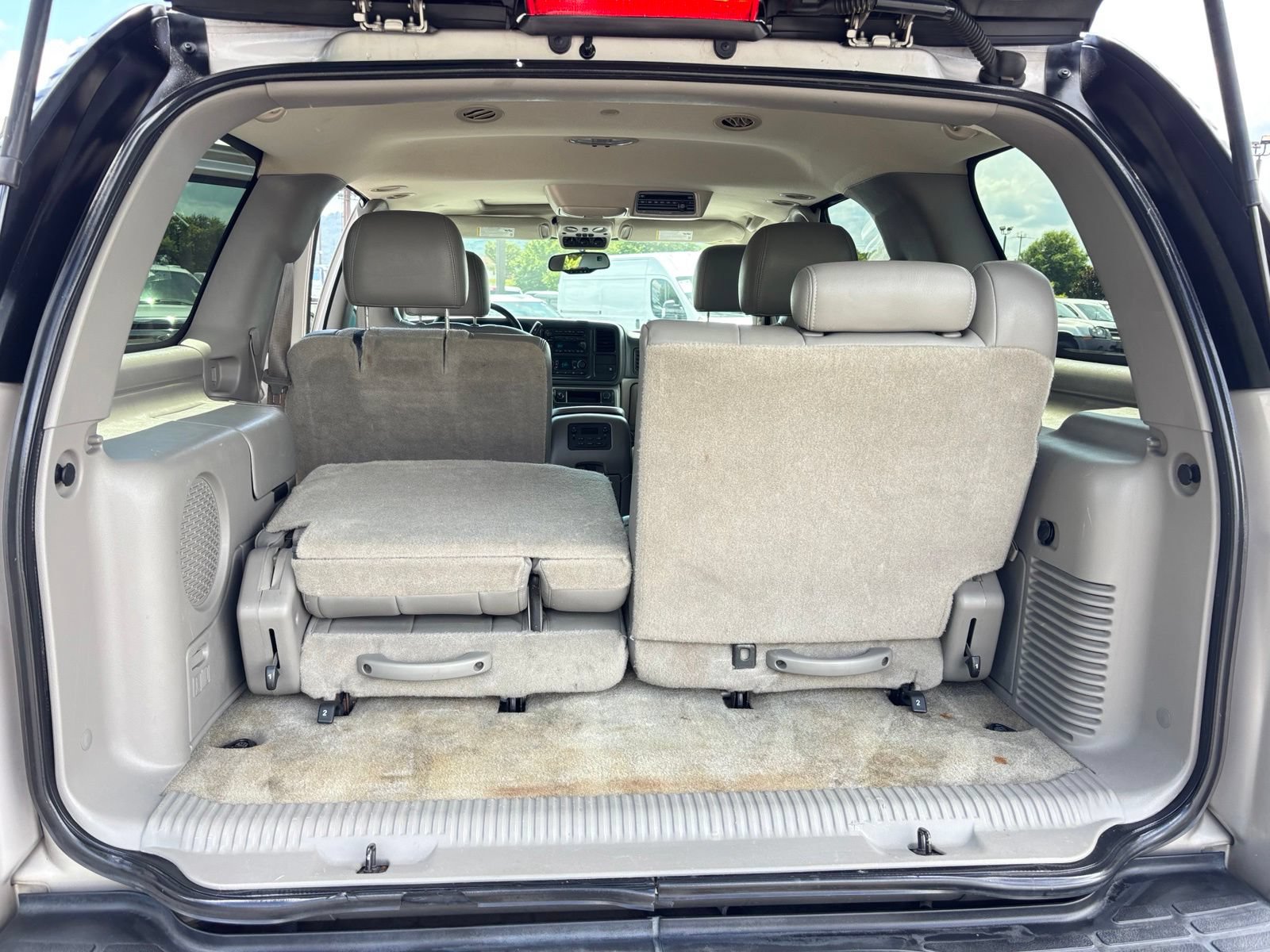 Used 2005 GMC Yukon SLT w/ SLT Preferred Equipment Group RWD image 17