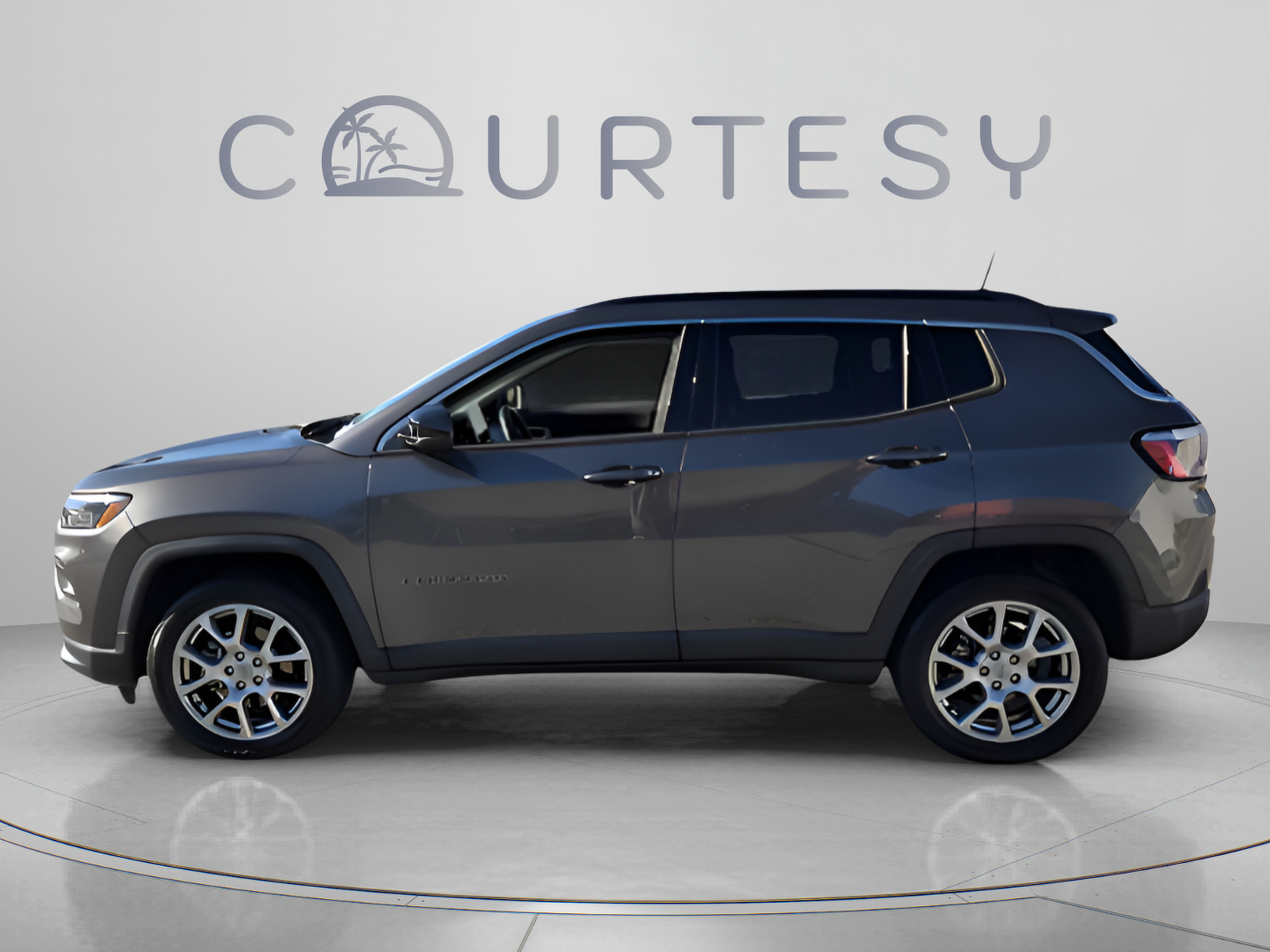 Certified 2022 Jeep Compass Latitude AWD/4WD image 2