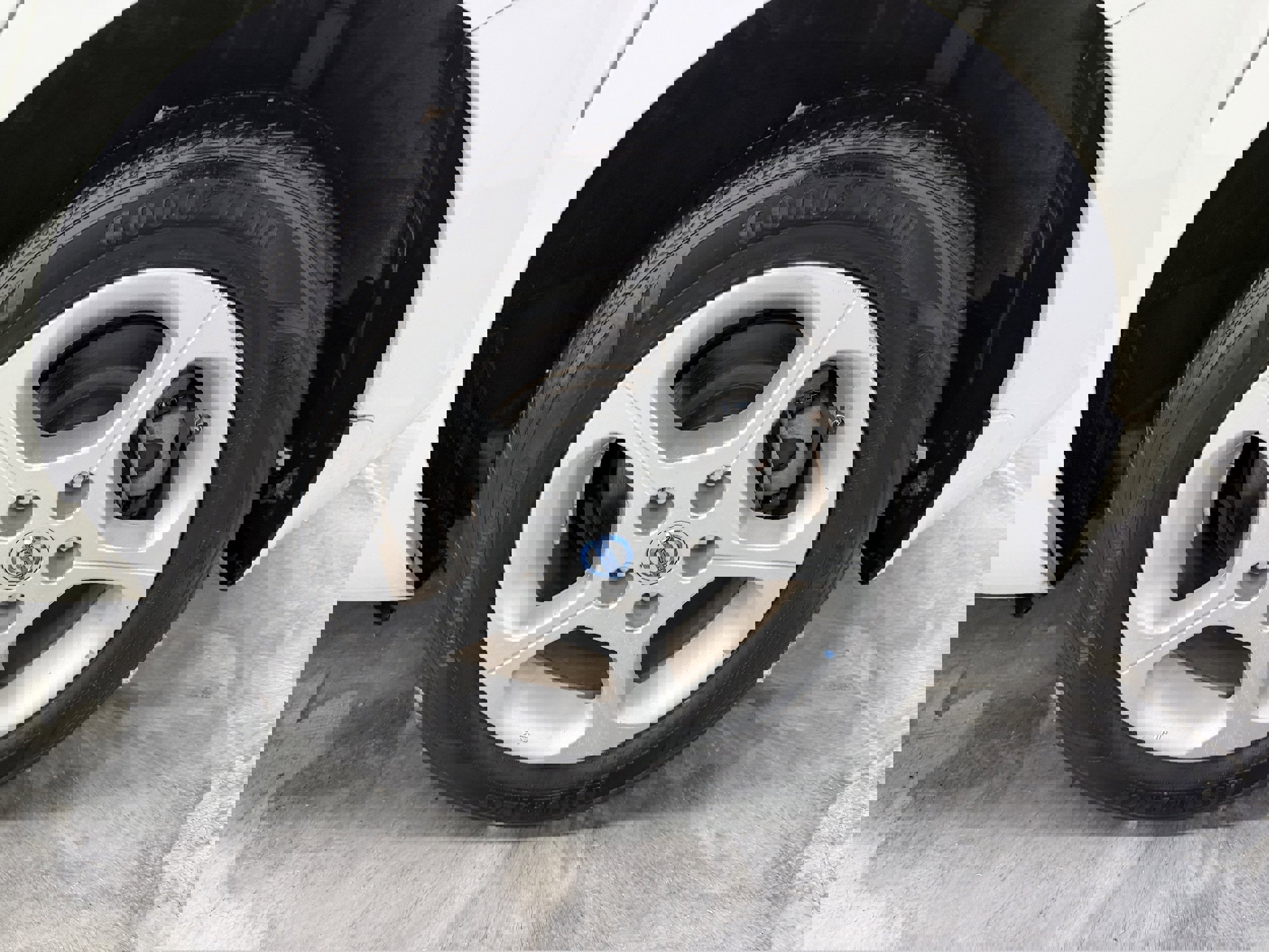 Used 2012 Nissan Leaf SL image 27