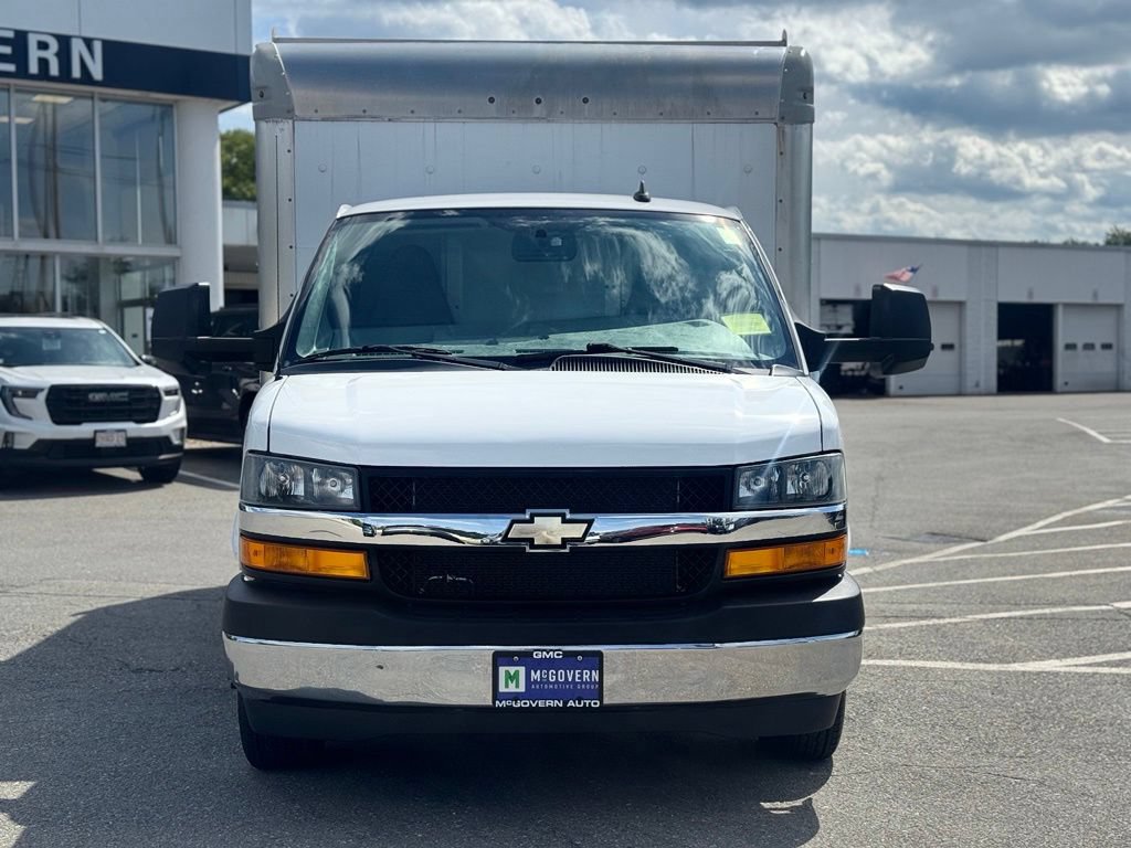 Used 2022 Chevrolet Express 3500 w/ Power Convenience Package RWD image 9