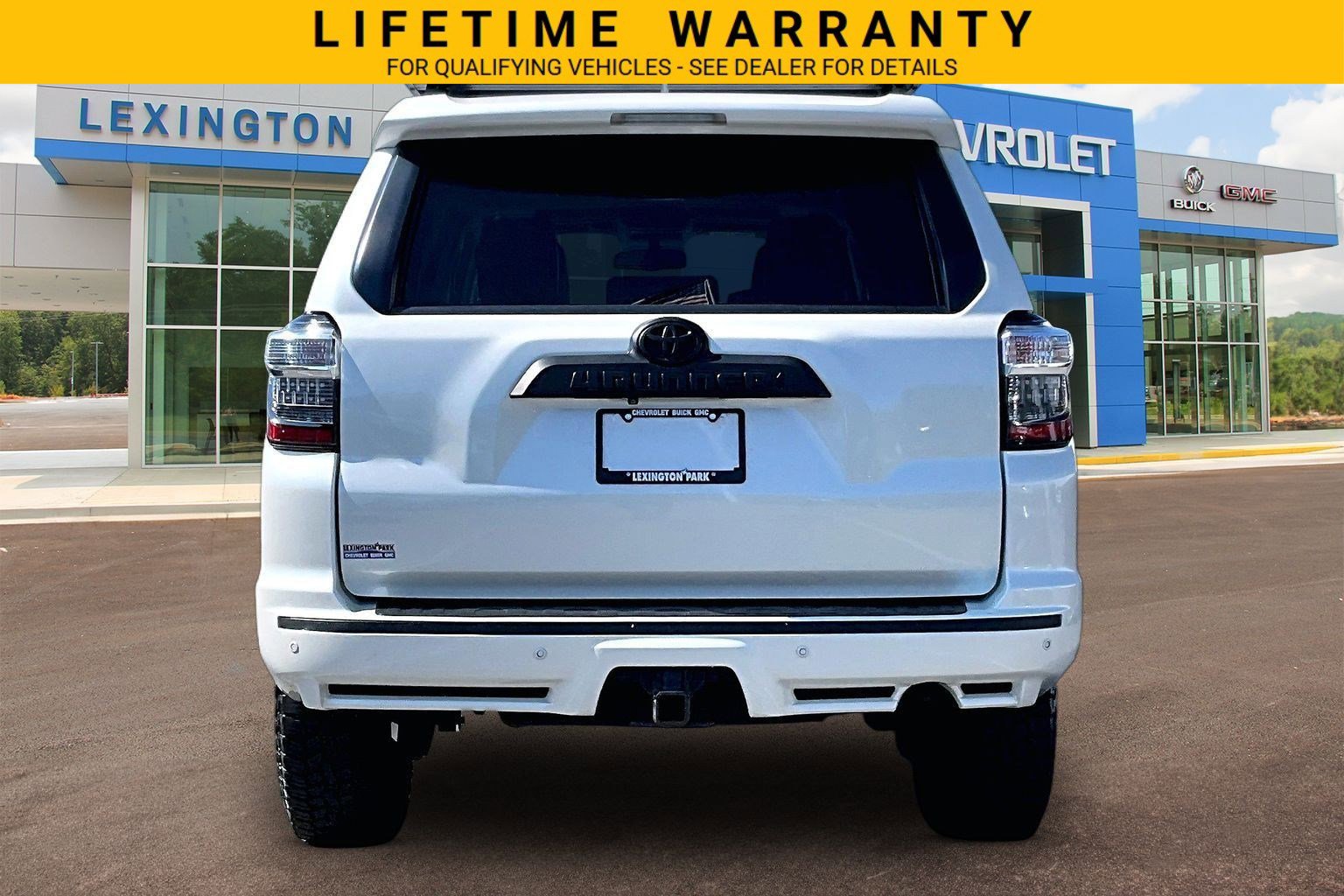 Used 2018 Toyota 4Runner Limited AWD/4WD image 4