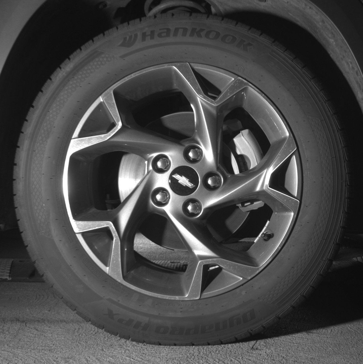 Used 2025 Chevrolet Trax LT FWD image 13