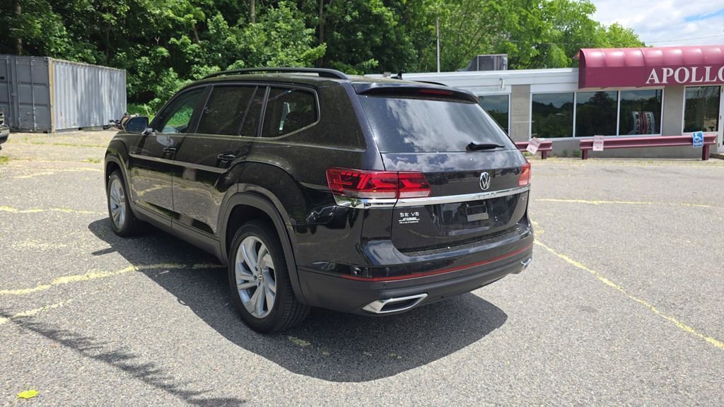 Used 2021 Volkswagen Atlas SE AWD/4WD image 2