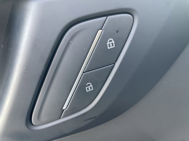 Used 2025 Buick Enclave Preferred image 13