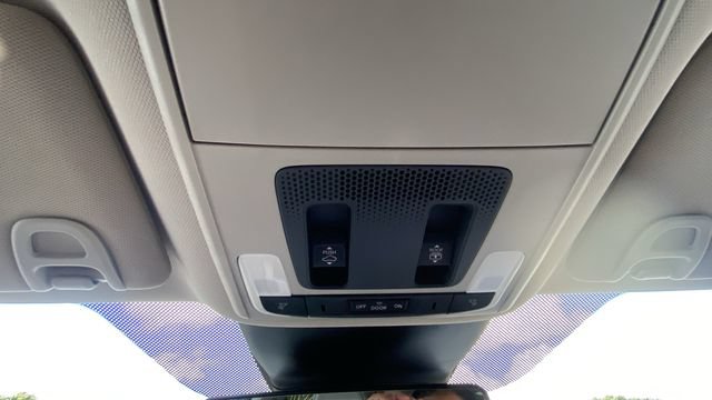 Used 2024 Honda Pilot Touring image 27