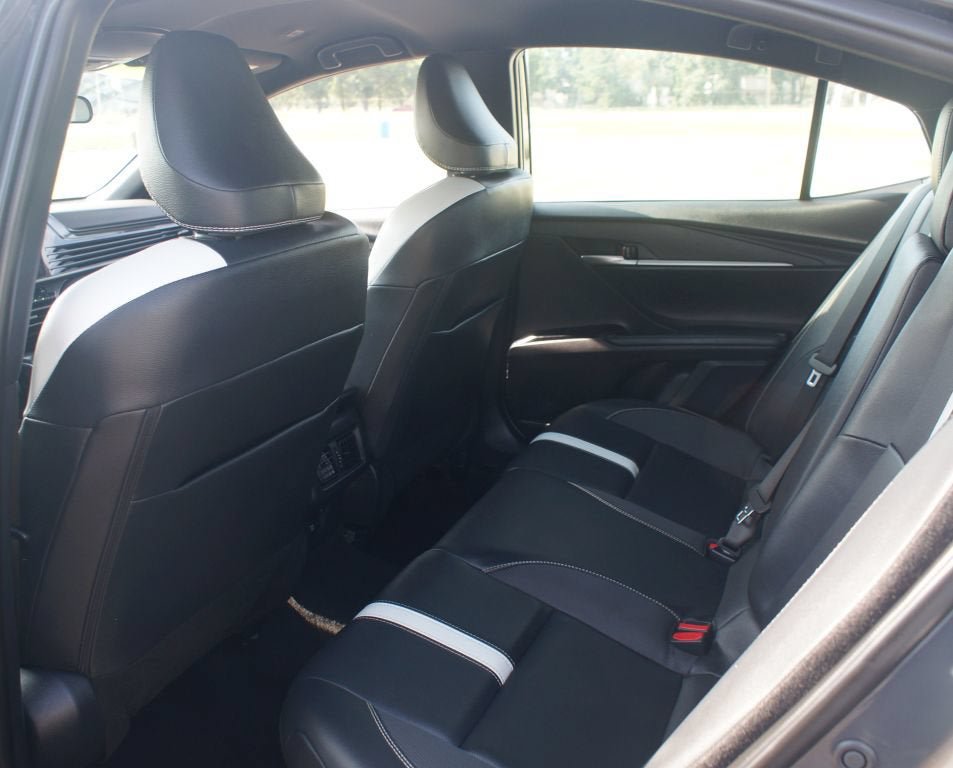 Used 2025 Toyota Camry SE FWD image 14