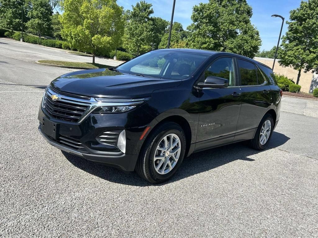 Used 2024 Chevrolet Equinox LT FWD image 3