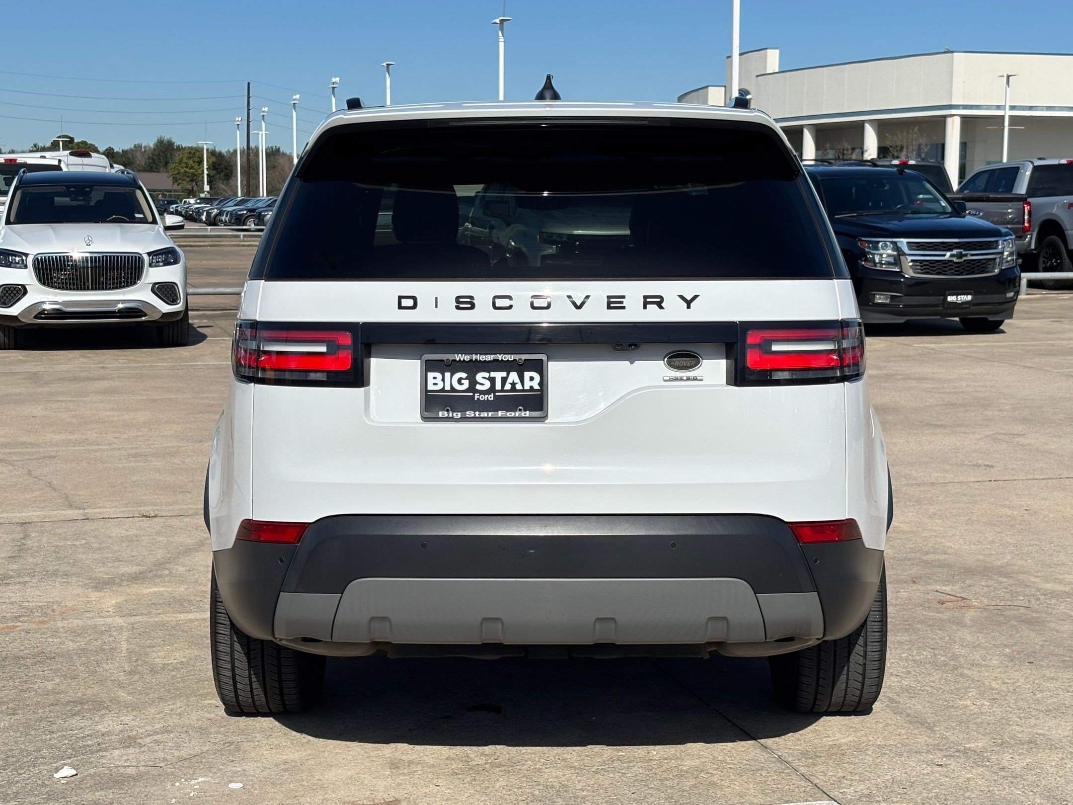 Used 2017 Land Rover Discovery HSE image 5