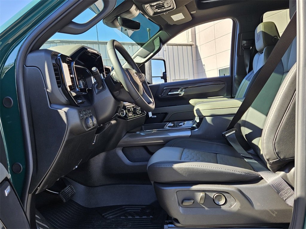 New 2026 Chevrolet Silverado 2500 ZR2 w/ ZR2 Bison Edition image 9