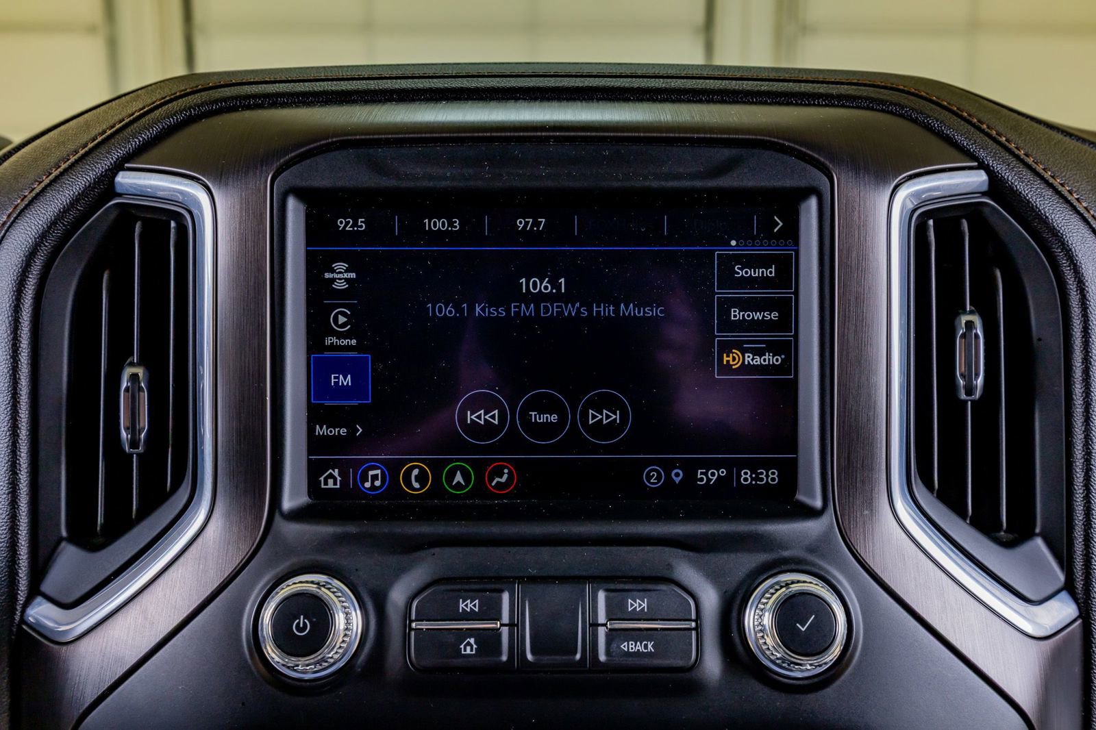 Used 2021 GMC Sierra 1500 AT4 w/ AT4 Preferred Package AWD/4WD image 24