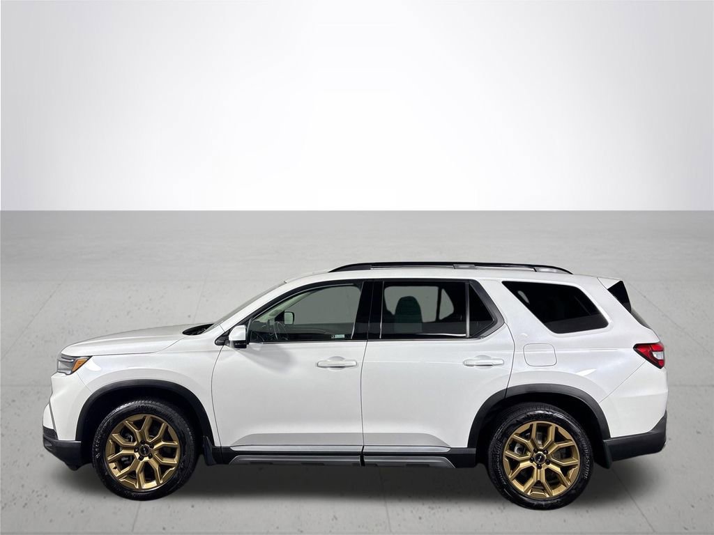 Used 2024 Honda Pilot Elite image 9