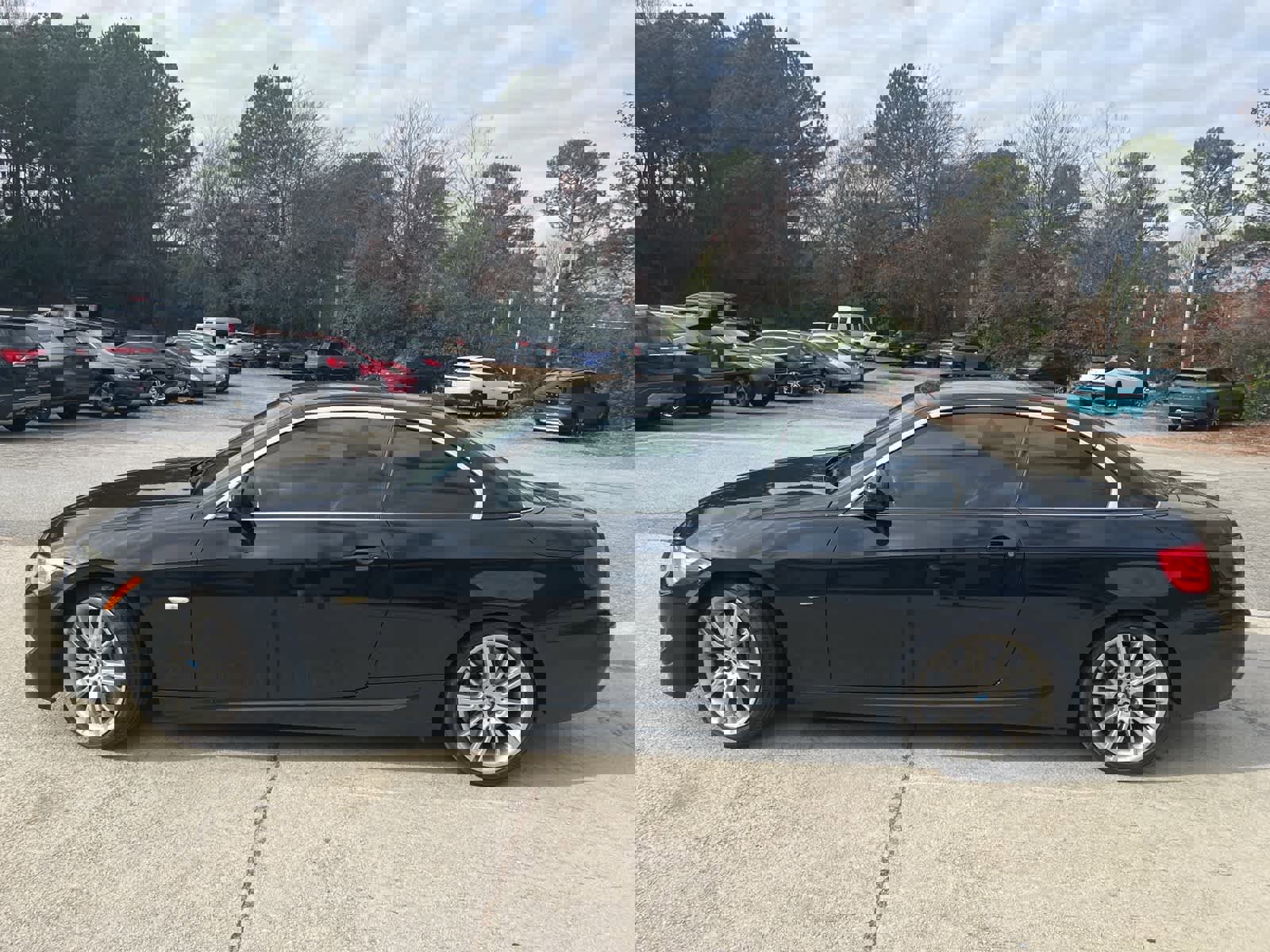 Used 2013 BMW 335i Convertible image 18