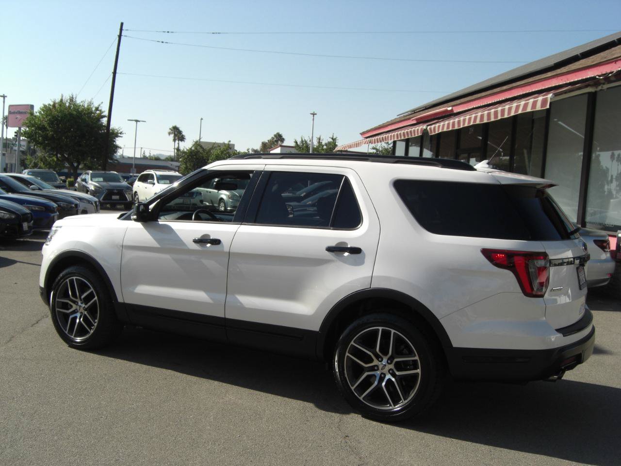 Used 2018 Ford Explorer Sport AWD/4WD image 12