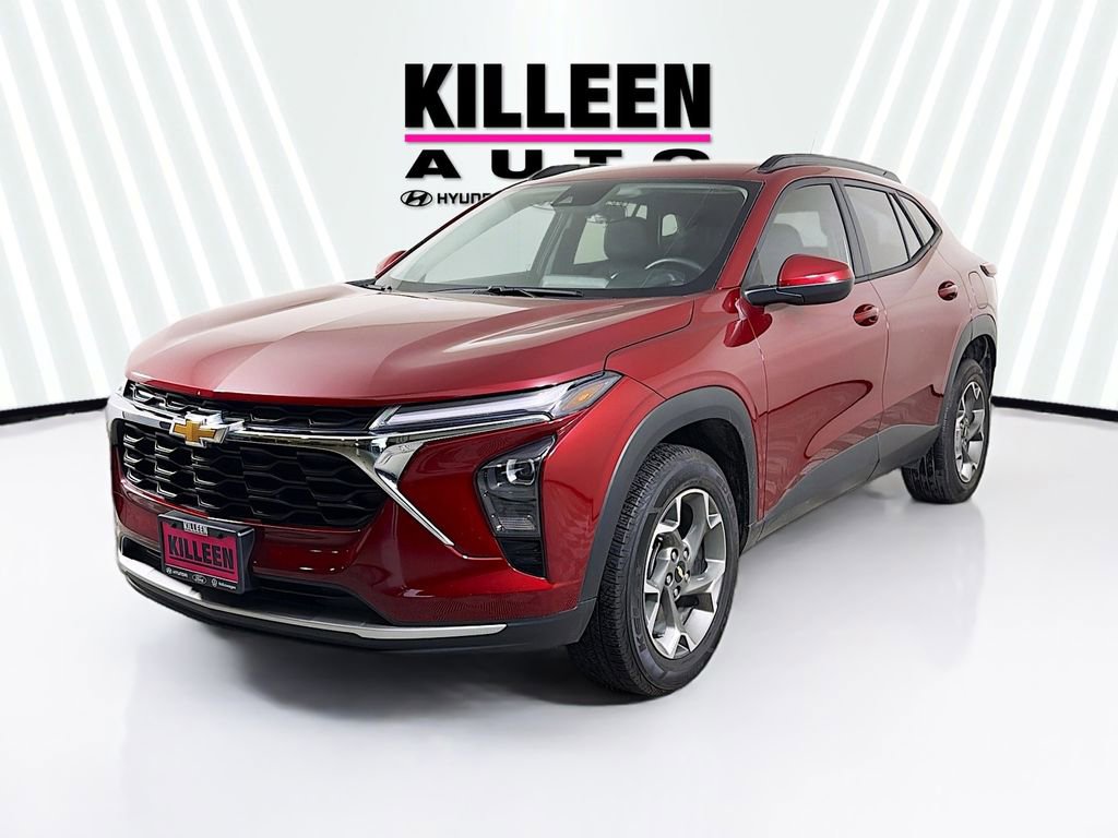 Used 2024 Chevrolet Trax LT w/ Driver Confidence Package image 3