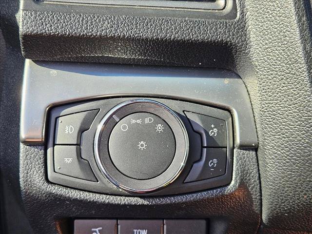 Used 2019 Ford Explorer XLT w/ Equipment Group 202A AWD/4WD image 8