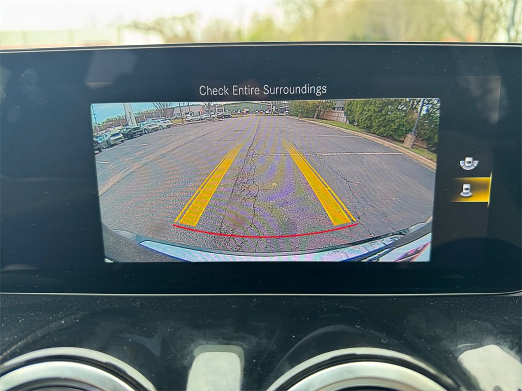 Used 2023 Mercedes-Benz GLB 250 4MATIC image 22