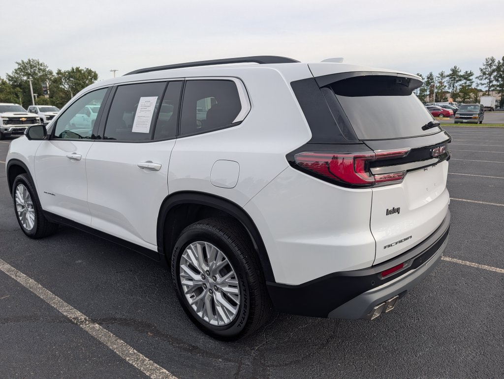 Used 2026 GMC Acadia Elevation w/ Elevation Premium Package FWD image 24