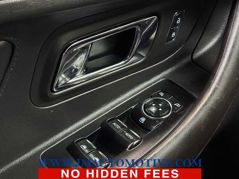 Used 2017 Ford Taurus Limited w/ Driver Assist Package image 39