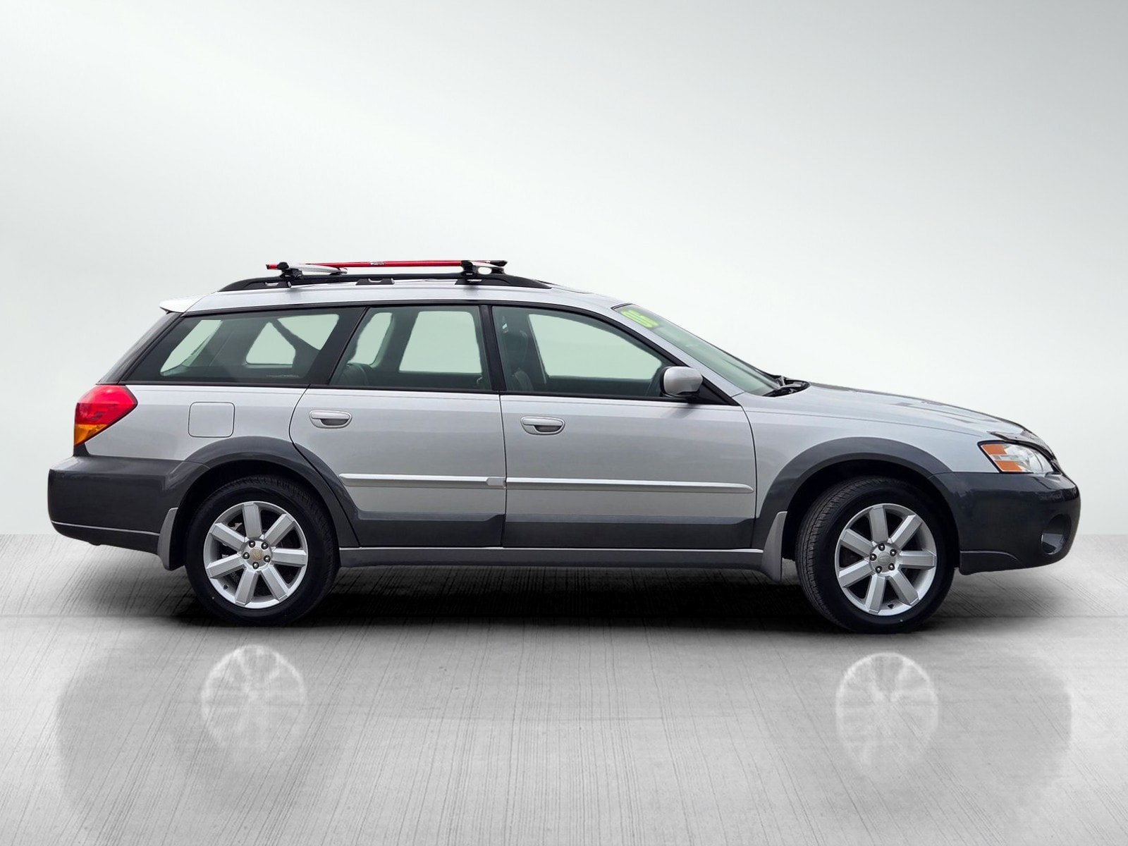 Used 2006 Subaru Outback 2.5i Limited AWD/4WD image 3