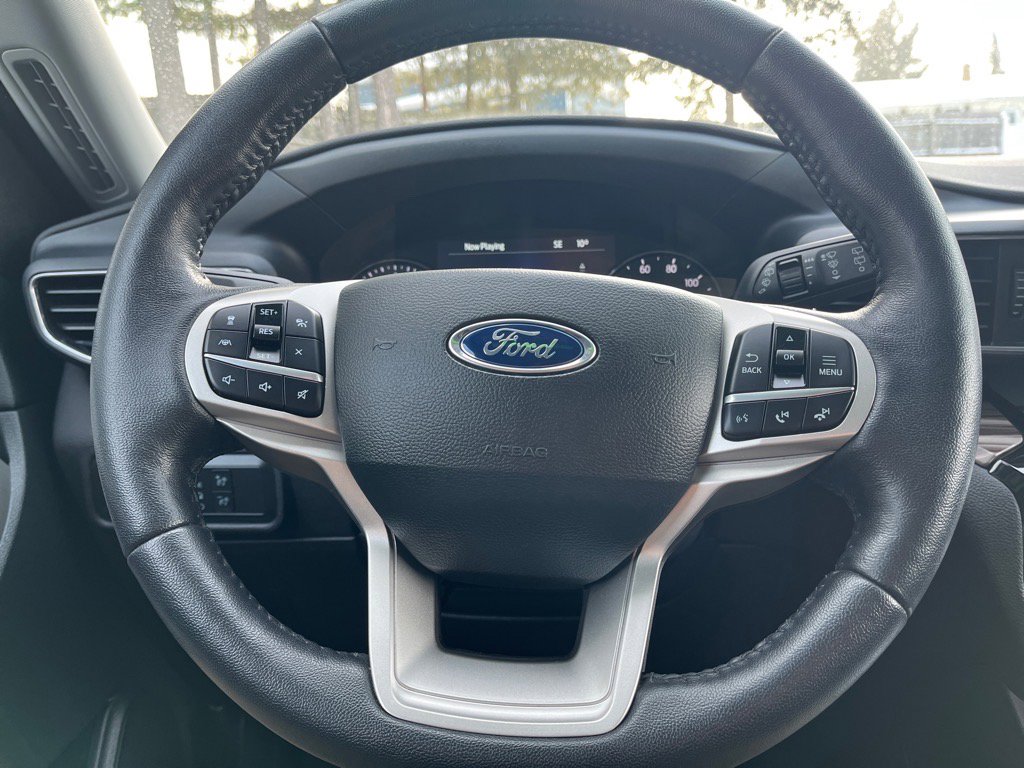Used 2022 Ford Explorer Limited w/ Equipment Group 301A image 28