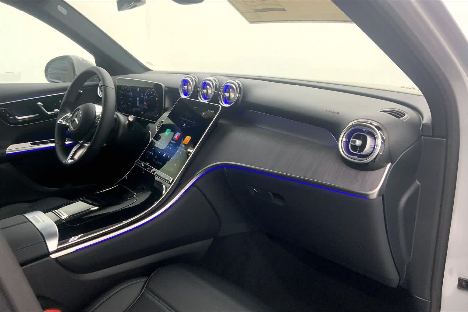 New 2026 Mercedes-Benz GLC 300 image 12