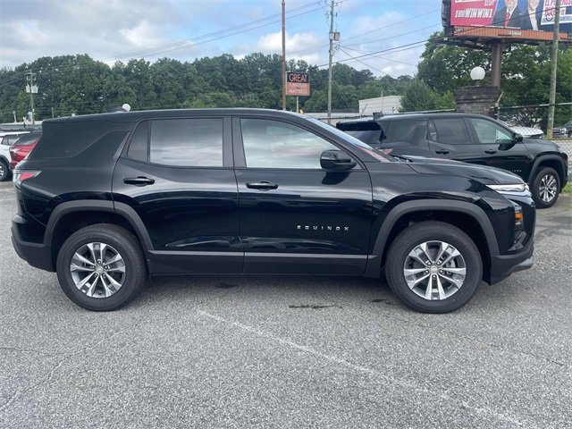 New 2026 Chevrolet Equinox LT image 2