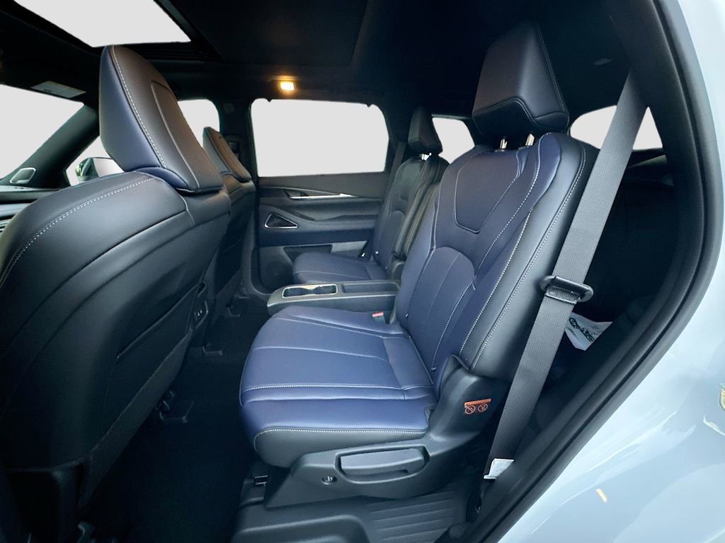 Used 2026 INFINITI QX60 Sport w/ Dark Cargo Package image 27