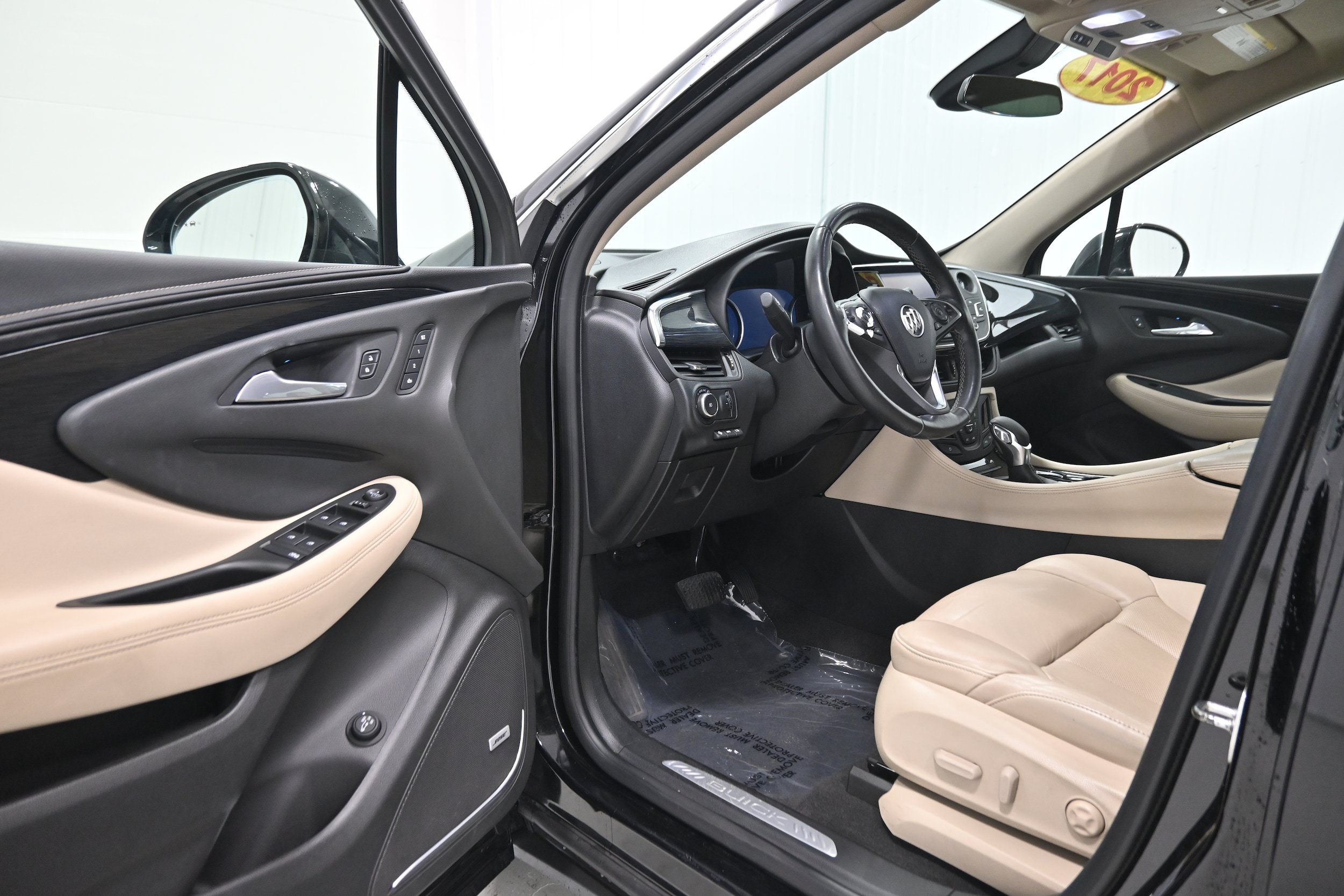Used 2017 Buick Envision Premium AWD/4WD image 4