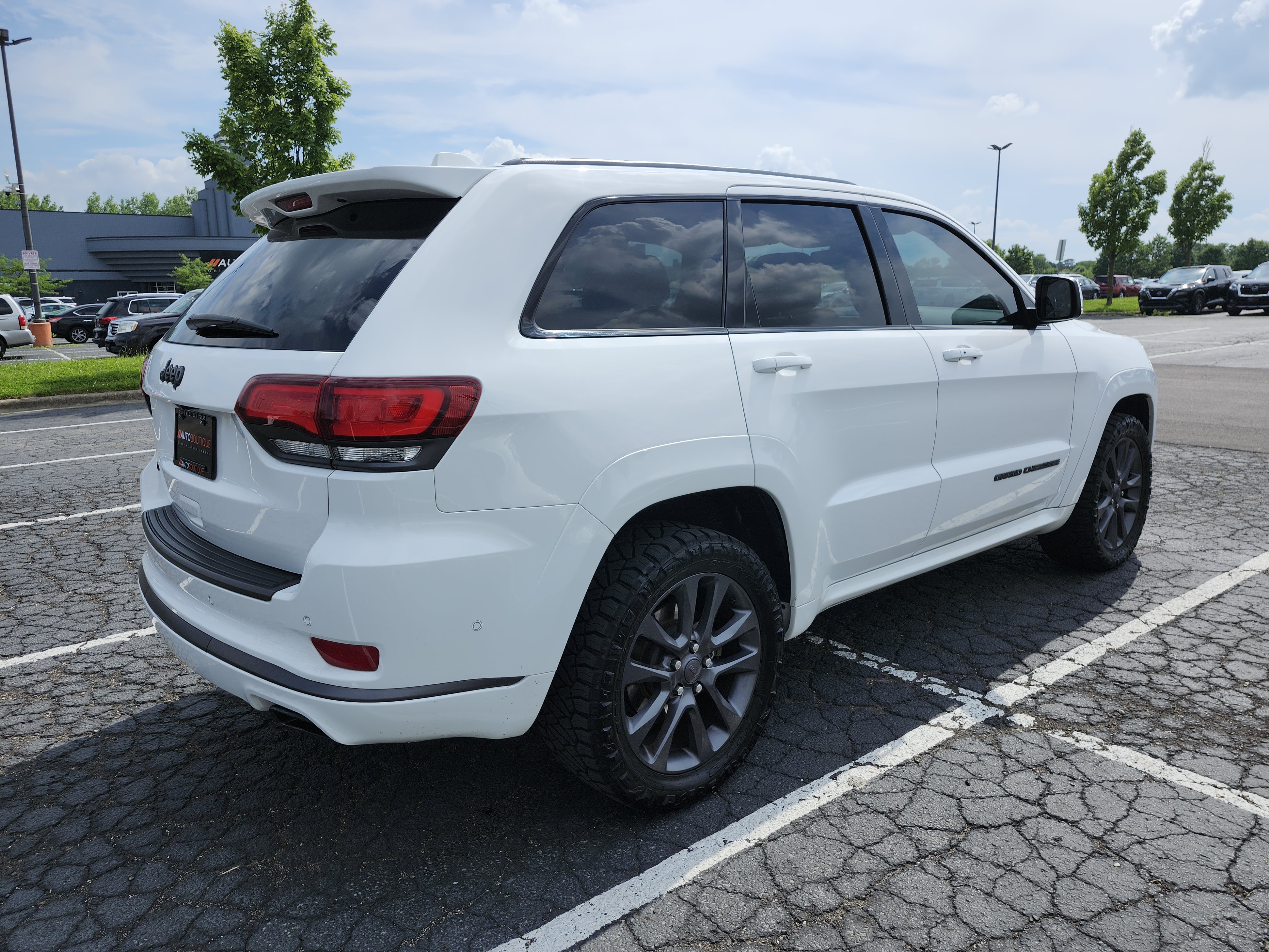 Used 2018 Jeep Grand Cherokee High Altitude AWD/4WD image 18