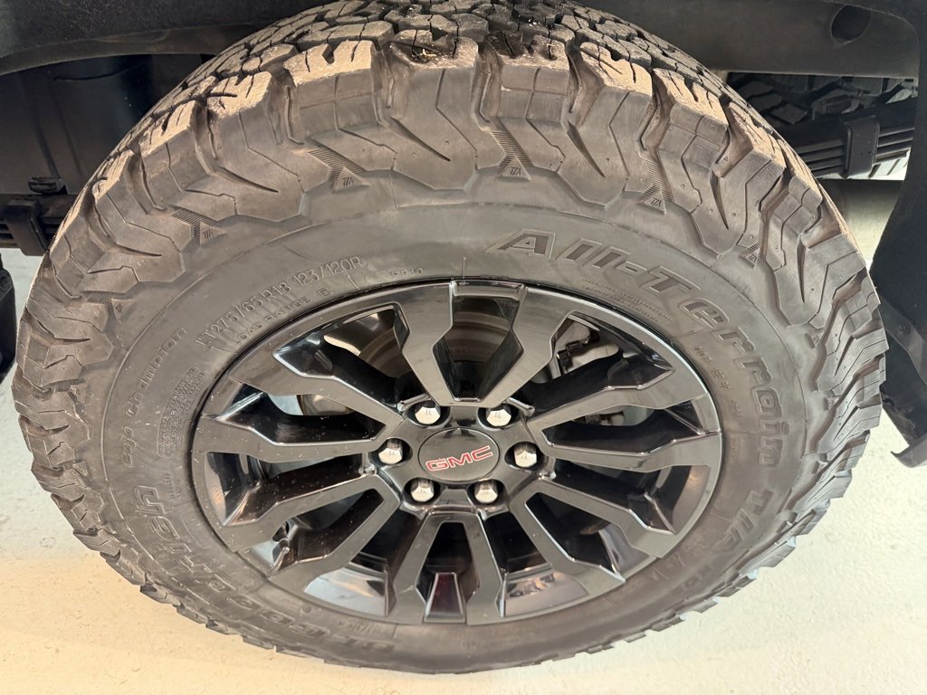 Used 2022 GMC Sierra 1500 AT4X image 44