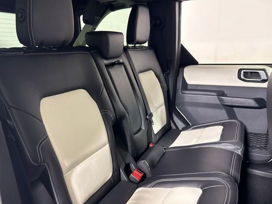 New 2026 Ford Bronco Outer Banks w/ Sasquatch Package AWD/4WD image 19