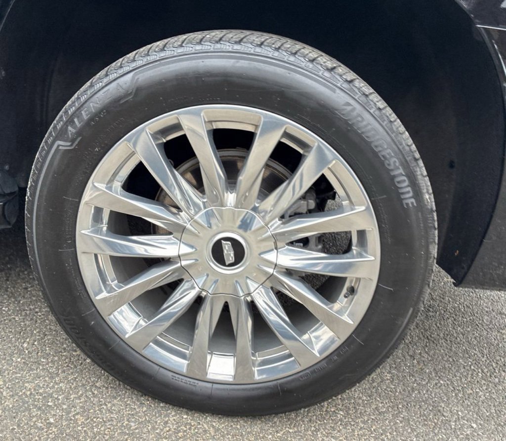 Used 2023 Cadillac Escalade Premium Luxury image 12