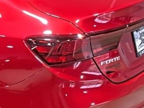 Used 2023 Kia Forte LXS w/ LXS Technology Package image 10