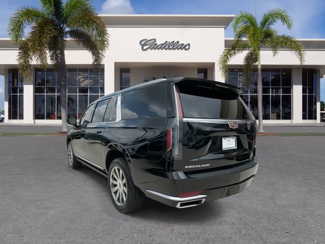 Certified 2024 Cadillac Escalade ESV Premium Luxury Platinum AWD/4WD image 11