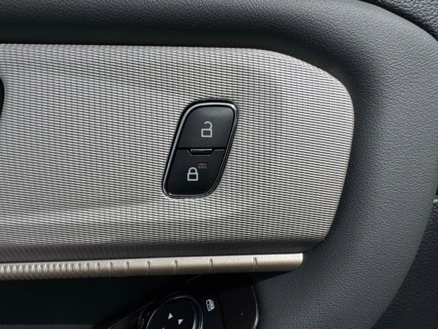 Used 2026 Ford Explorer Active AWD/4WD image 12
