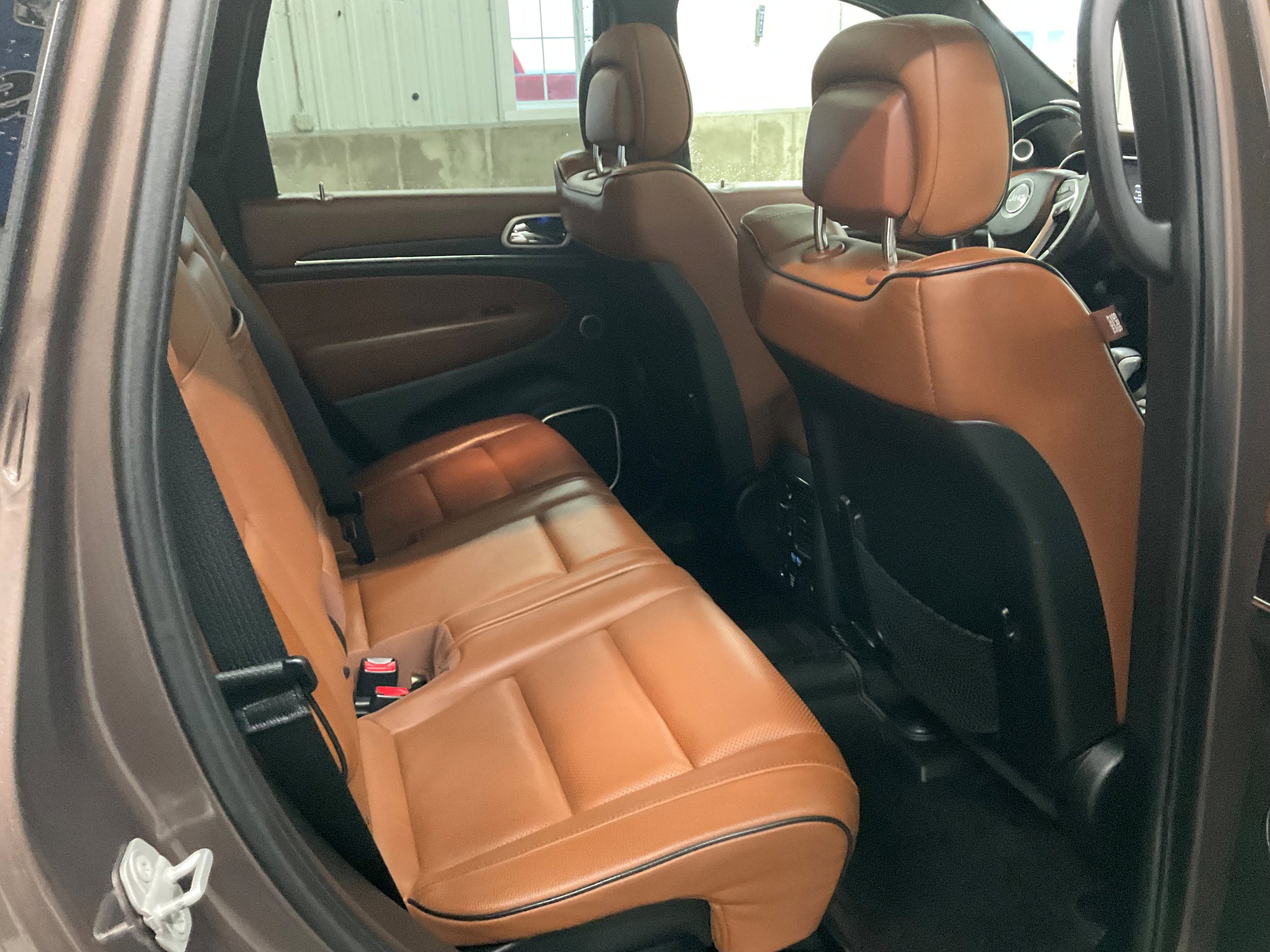 Used 2018 Jeep Grand Cherokee Summit AWD/4WD image 28