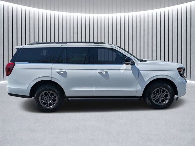 New 2026 Ford Expedition Active image 2