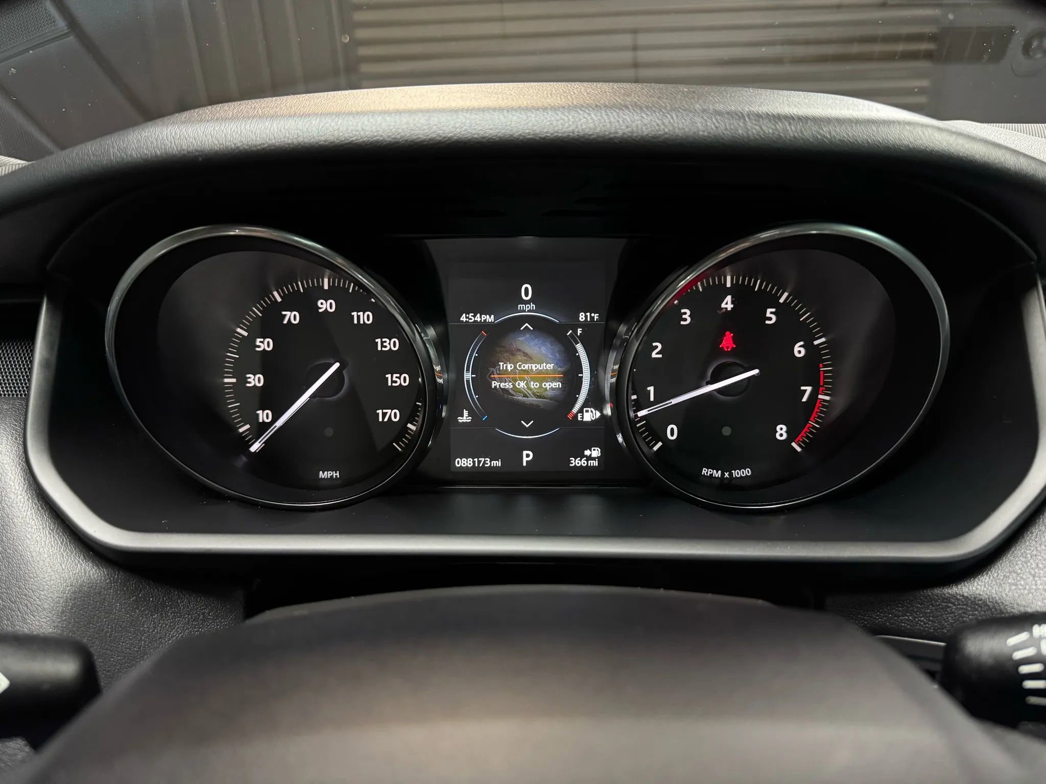 Used 2016 Land Rover Range Rover Sport SE image 48