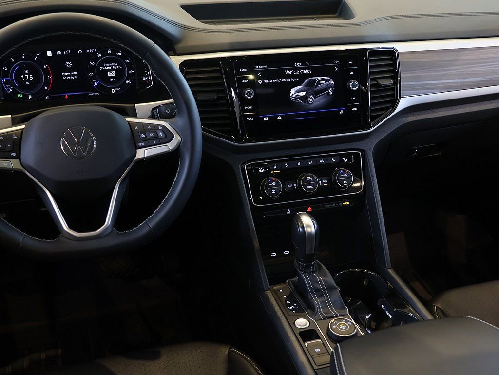 Used 2023 Volkswagen Atlas SEL image 41