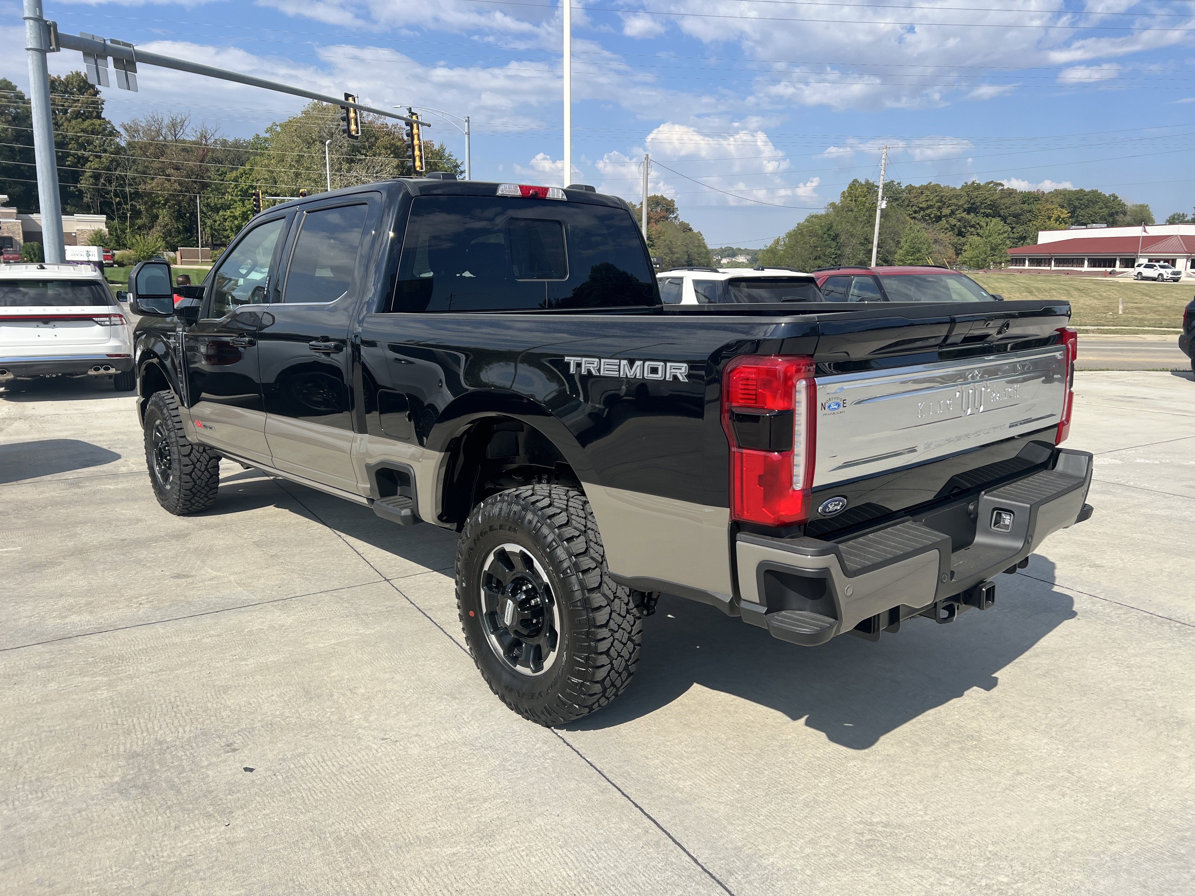 New 2026 Ford F350 4x4 Crew Cab Super Duty image 5