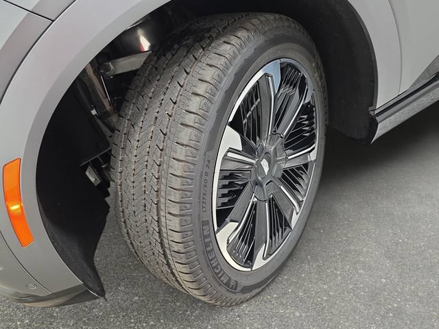 New 2026 Cadillac Escalade IQL Sport 2 w/ LPO, Floor Liner Package AWD/4WD image 26