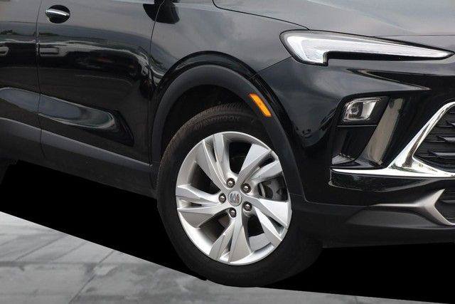 Used 2025 Buick Encore GX Preferred FWD image 3