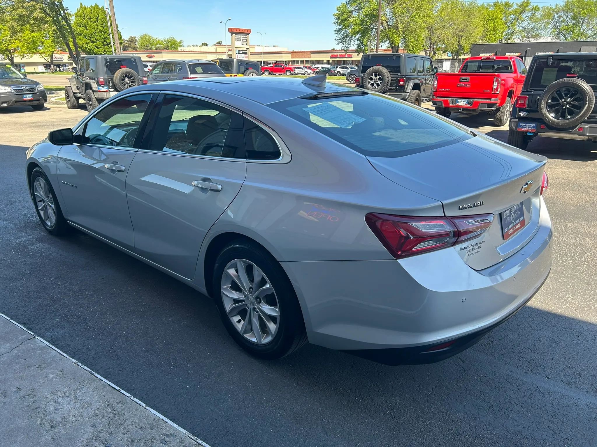 Used 2019 Chevrolet Malibu Hybrid w/ Leather Package FWD image 30