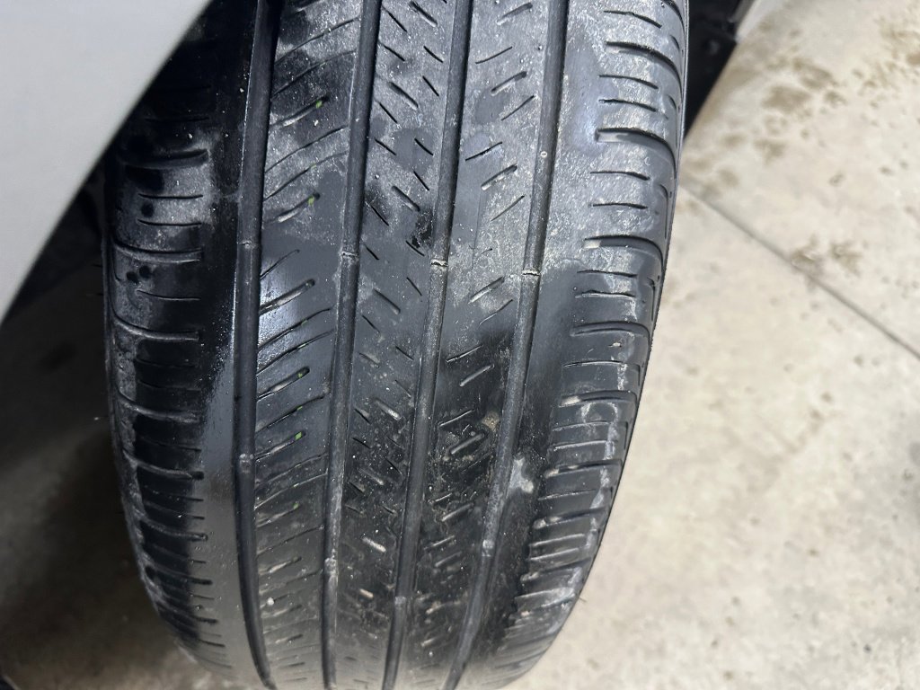 Used 2024 Kia Forte LXS image 31