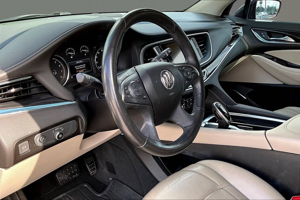 Certified 2018 Buick Enclave Essence w/ Trailering Package FWD image 13