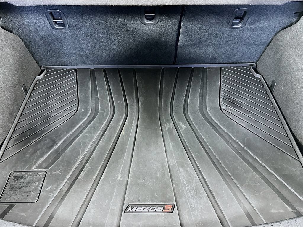 Used 2018 MAZDA MAZDA3 Touring FWD image 32