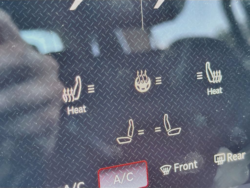 Used 2025 RAM 1500 Rebel AWD/4WD image 23