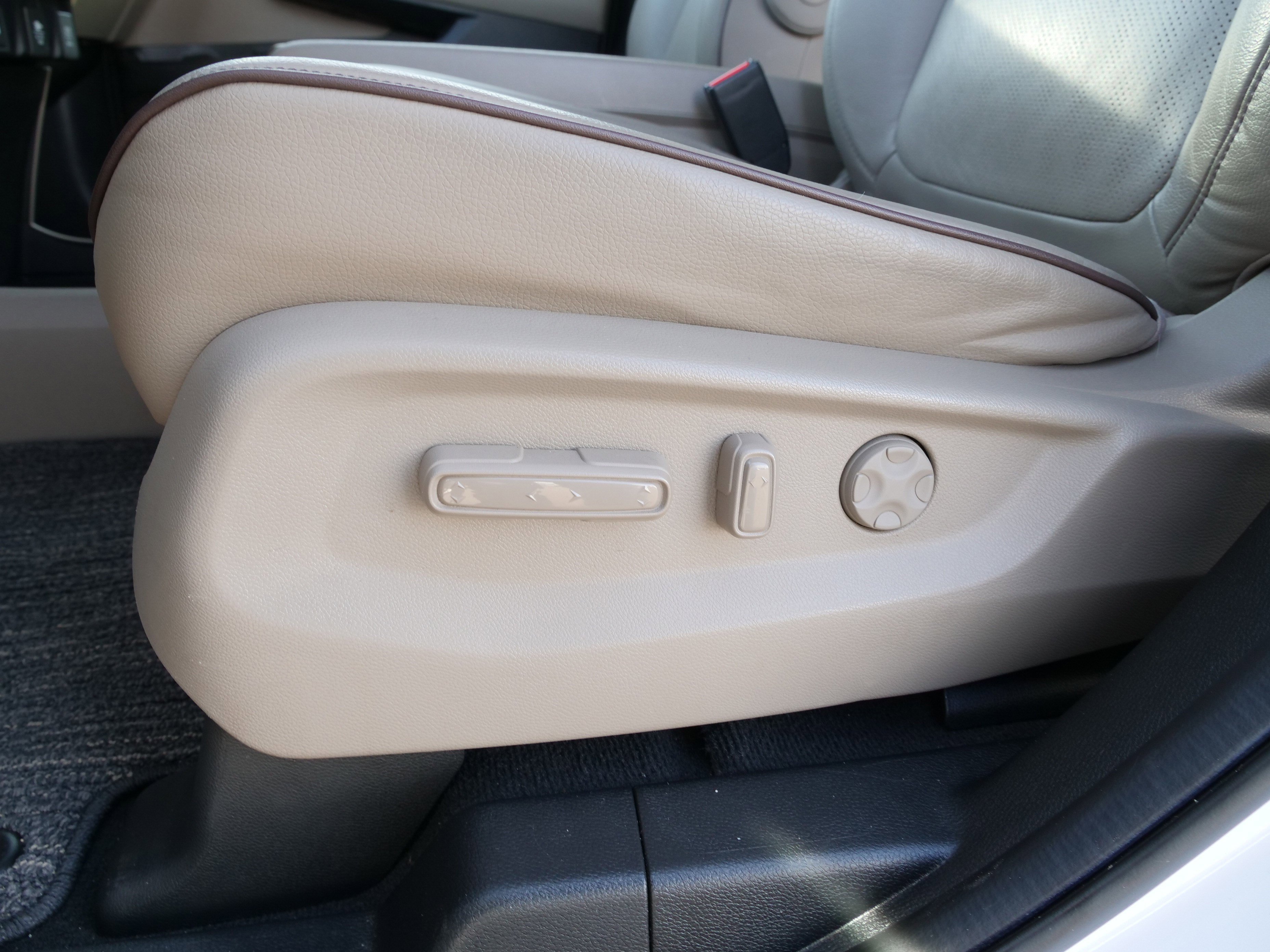 Used 2024 Honda Odyssey Elite image 17