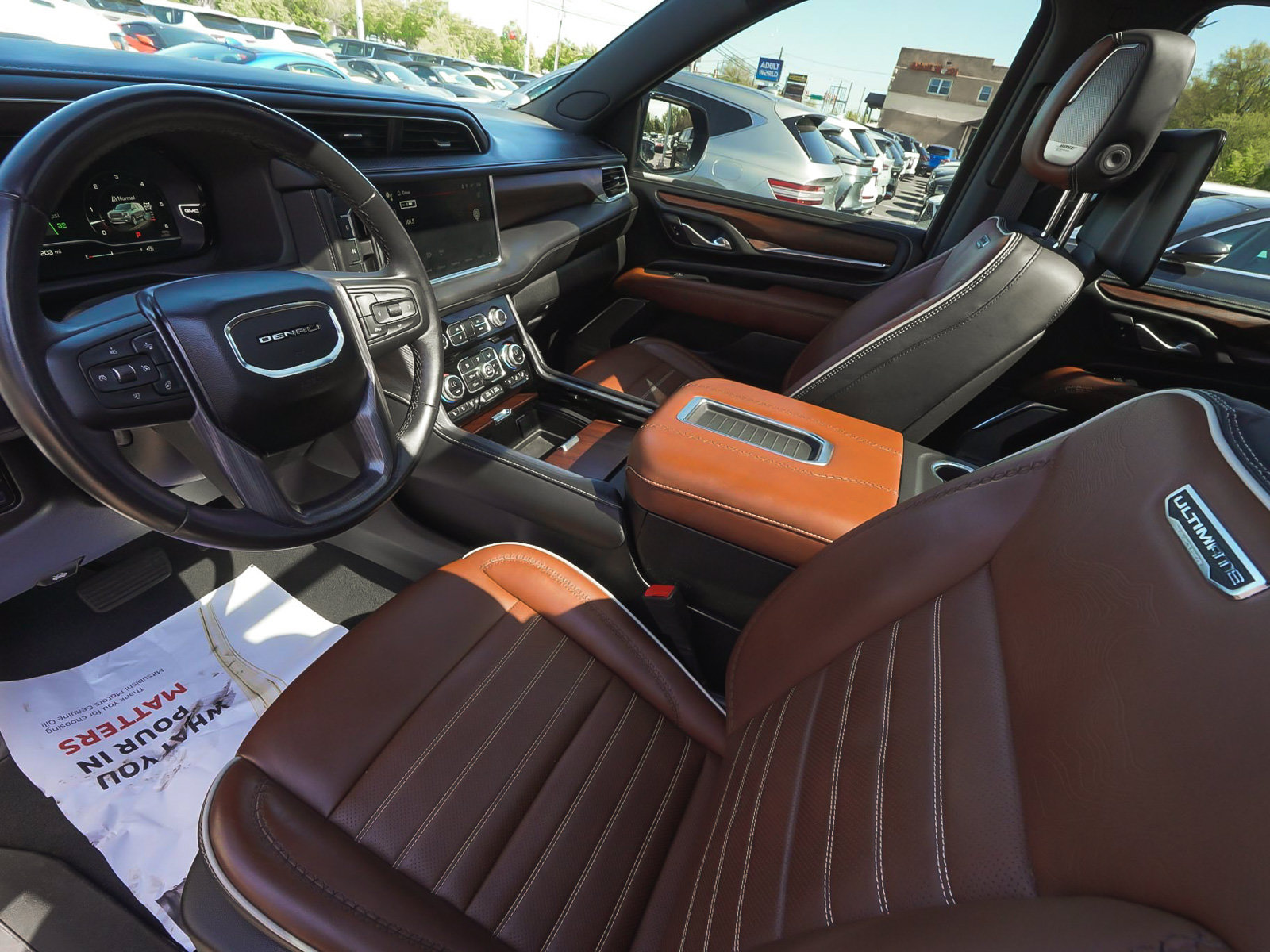 Used 2023 GMC Yukon XL Denali Ultimate AWD/4WD image 16