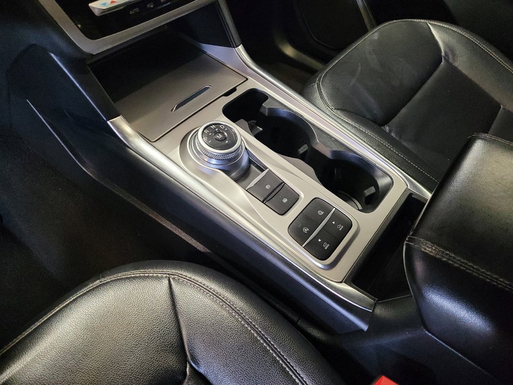 Used 2020 Ford Explorer XLT w/ Equipment Group 202A image 26